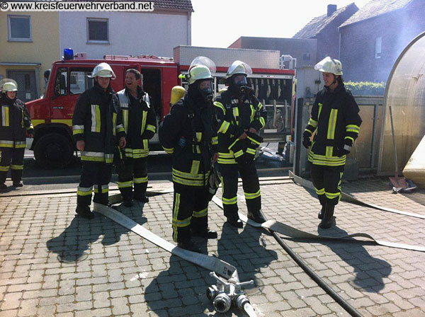 Brand am Ostermontag 25.04.2011 in Limburg-Staffel, Friedrich-Ebert-Straße - (c) www.kfv-lw.de