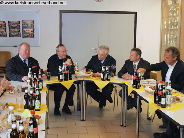 Verbandsausschuss des Kreisfeuerwehrverbandes Limburg-Weilburg e.V. (KFV) im jährlichen Gespräch mit politischen Vertretern 2011 - (c) KFV