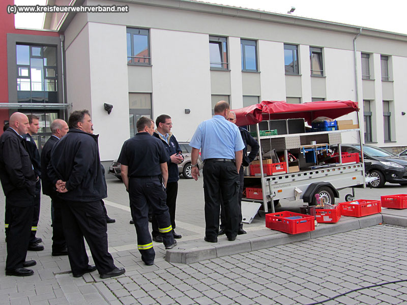 Seminar „Unterweisung Feuerlöschtrainer und Anhänger Brandschutzerziehung“ - Fachbereich Brandschutzerziehung/Brandschutzaufklärung Limburg-Weilburg
