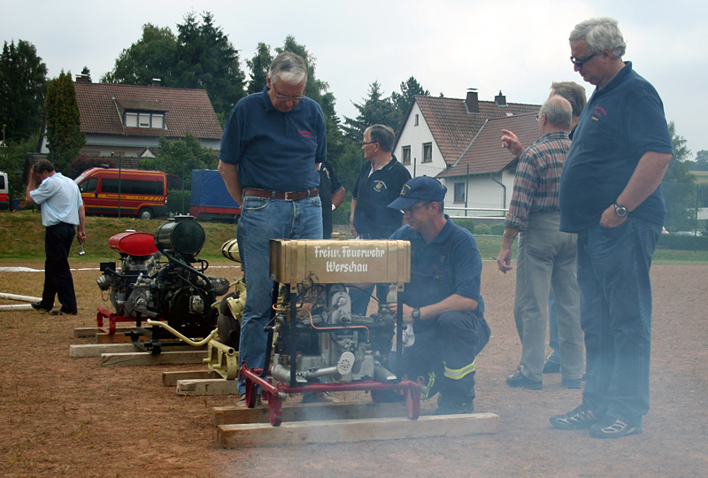 Probelauf der Flader aus Werschau beim Oldtimertreffen 2009 in Simtshausen - © Feuerwehr Werschau