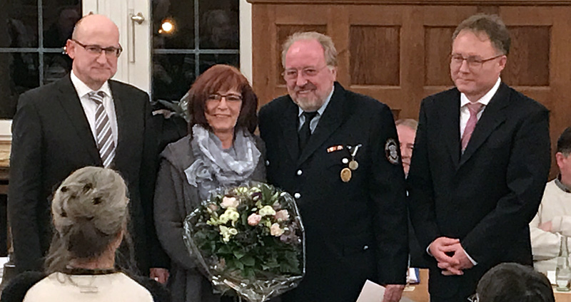 Winfried Martin wurde im Rahmen der Hadamarer Stadtverordnetenversammlung zum Ehrenwehrführer ernannt