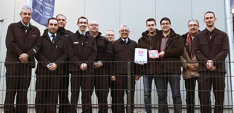 Andre Köhler (stllv. GBI), Tobias Höhler (Wehrführer Aumenau), Lars Falkenbach (GBI), Sebastian Falk (stllv. Wehrführer Aumenau), Christian Kunkler, Bürgermeister Arnold-Richard Lenz, Verbandsvorsitzender Thomas Schmidt, Thorsten Meuser, Carsten Meuser, Horst Meuser, Lars Caspari