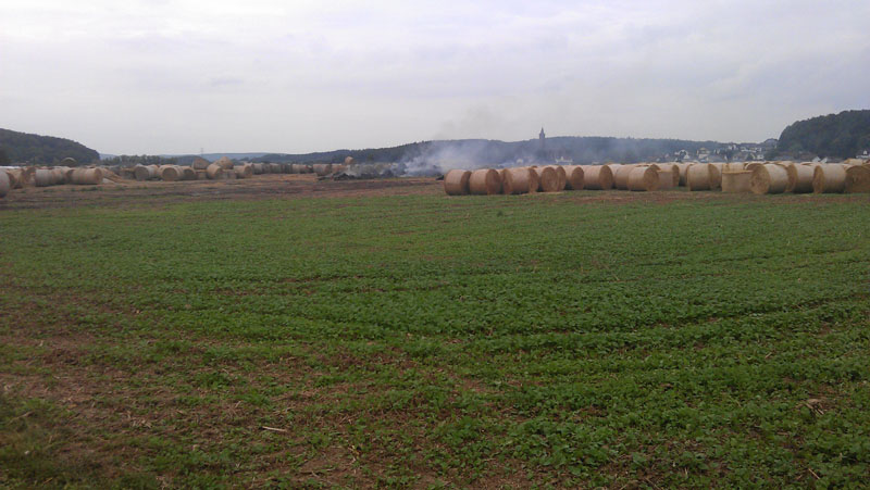Strohballenbrand Ellar 25.08.2012